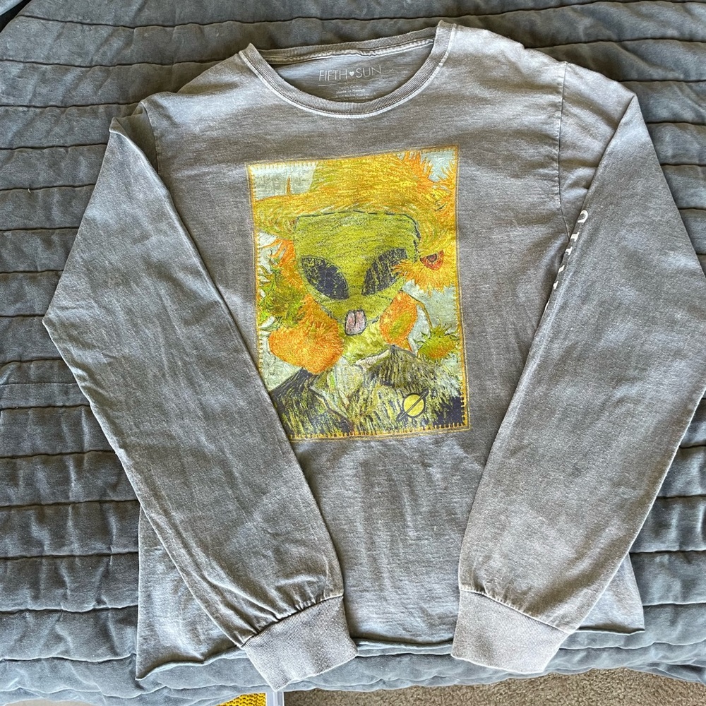 Fifth sun sunflowers and alien acid wash tee
